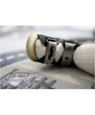 tvirtu uzkulniu basutes ortopedines "Mustaci" 