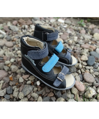 Basutės (aukštu auliuku) 18-25 dydžio