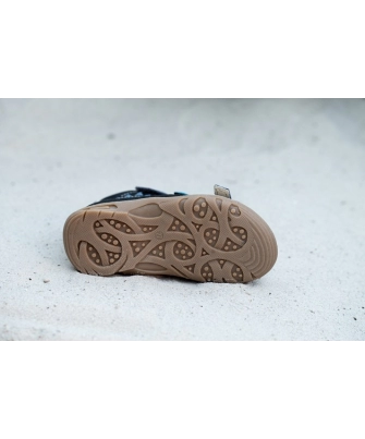 Basutės (aukštu auliuku) 18-25 dydžio