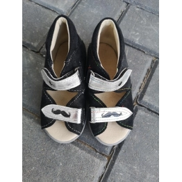 tvirtu uzkulniu basutes ortopedines "Mustaci" 