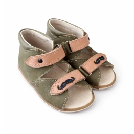 Tvirtu užkulniu basutės "Mustaci" PIRMI BATAI 19-25